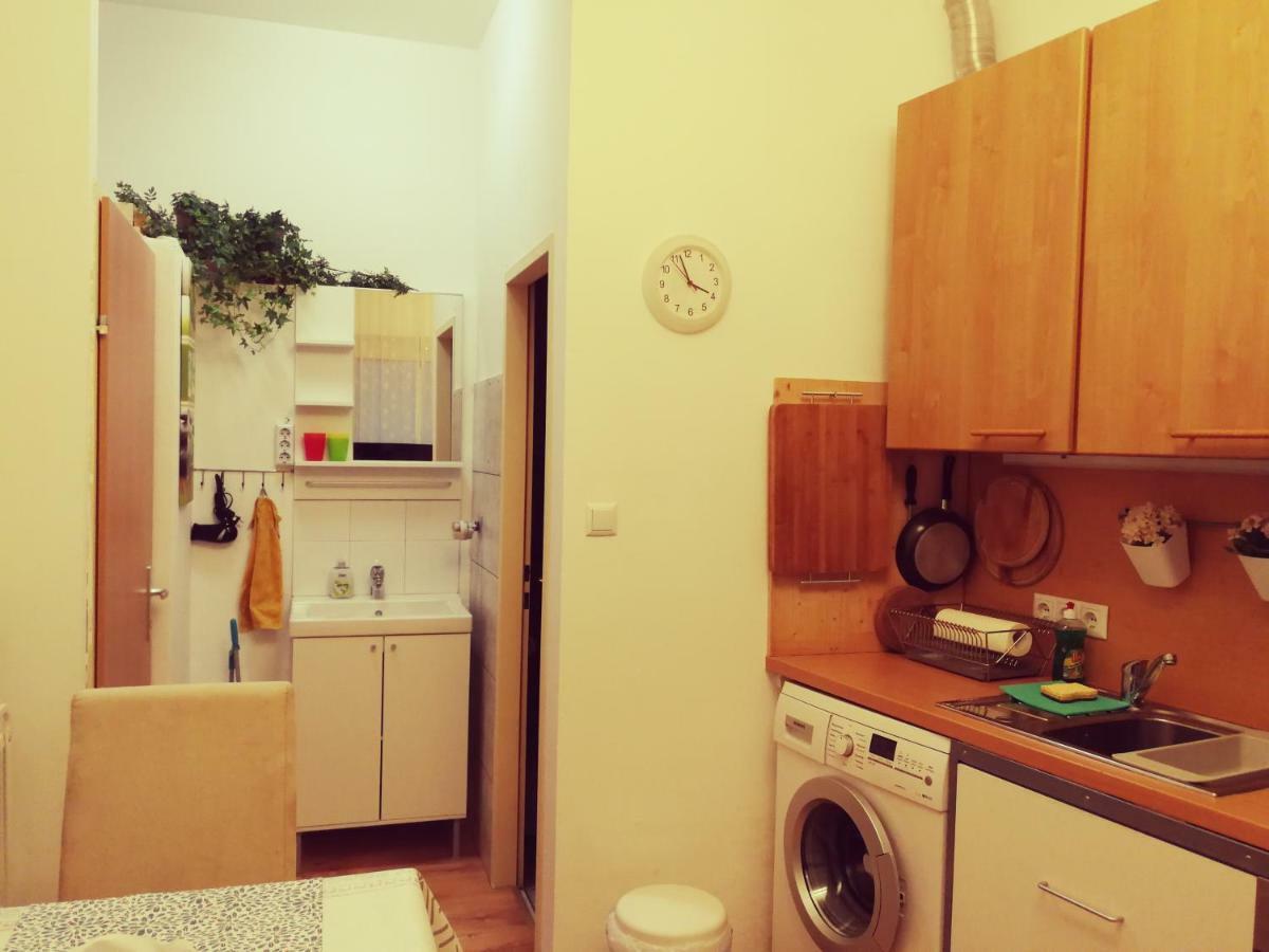 Jungle Apartment Vienna Self Check-In Exteriör bild